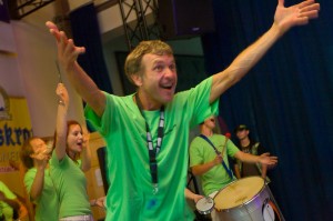 Christian Baas mit Samba-Gruppe âBloco Tucanoâ